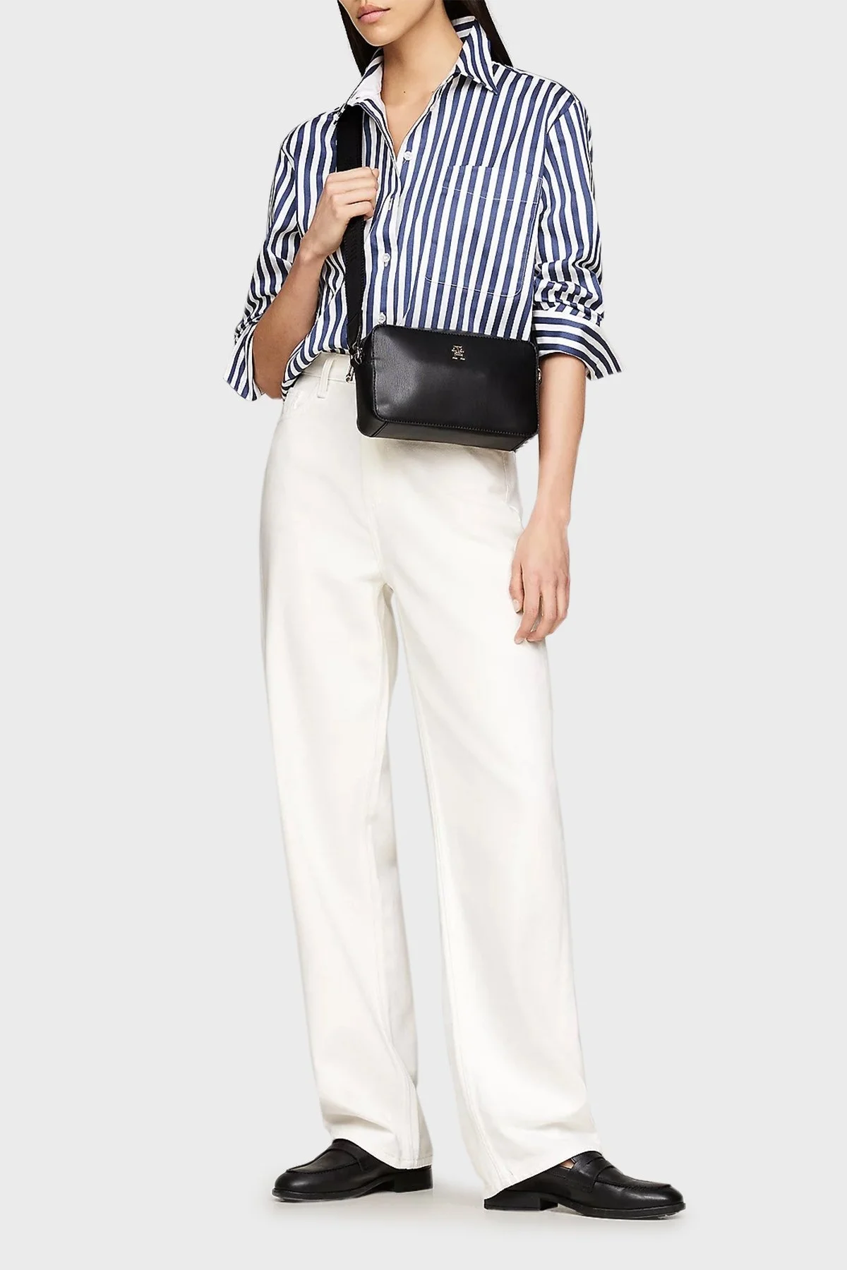 Tommy Hilfiger Logolu Ayarlanabilir Askılı Bayan Çanta AW0AW16439 BDS SİYAH - 2