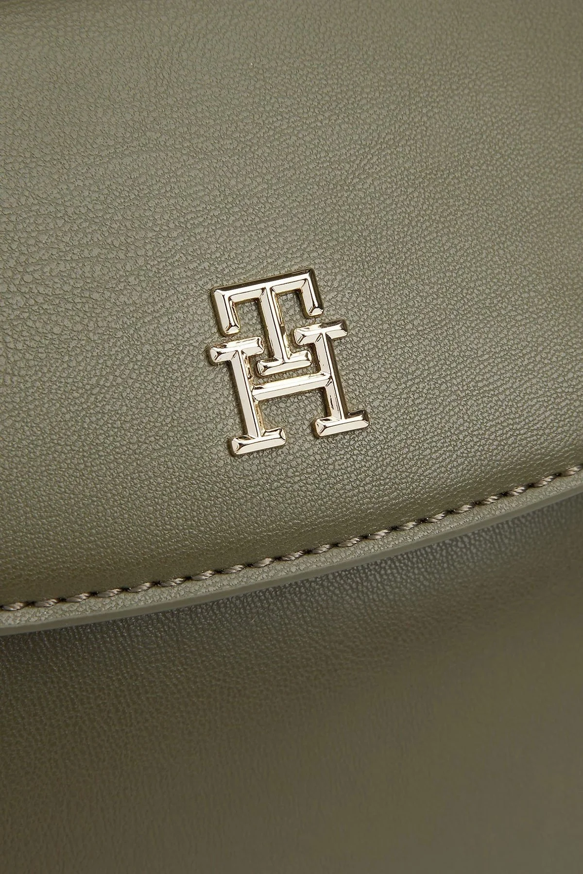 Tommy Hilfiger Logolu Ayarlanabilir Askılı Bayan Çanta AW0AW16686 MSH YEŞİL - 5