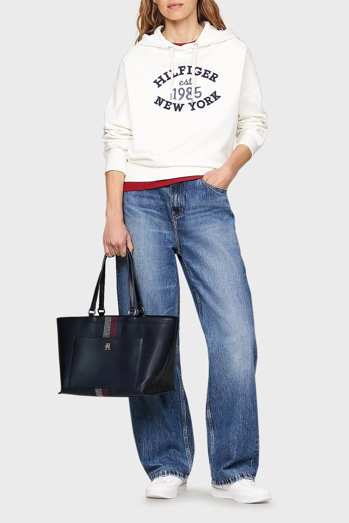 Tommy Hilfiger Logolu Ayarlanabilir Askılı Bayan Çanta AW0AW16704 DW6 LACİVERT - 2