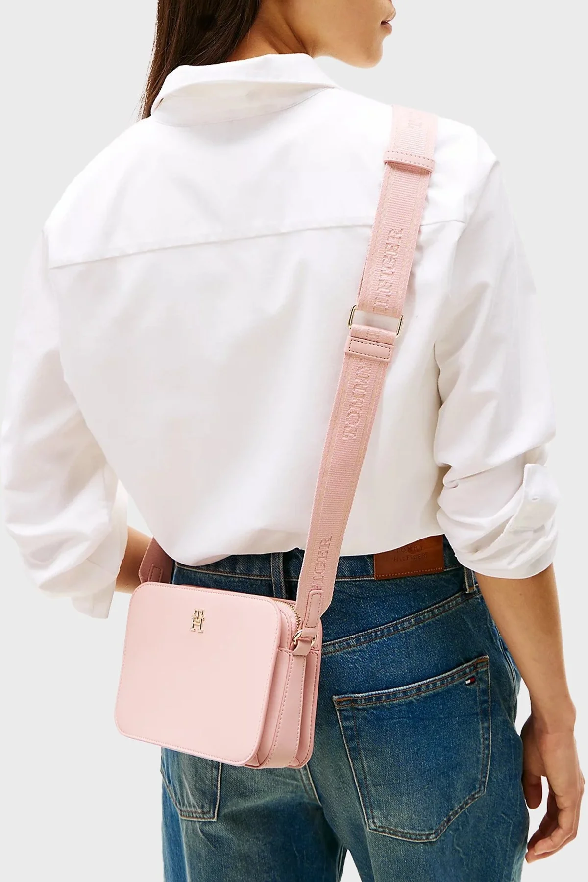 Tommy Hilfiger Logolu Ayarlanabilir Askılı Bayan Çanta AW0AW17229 TQN AÇIK PEMBE - 2