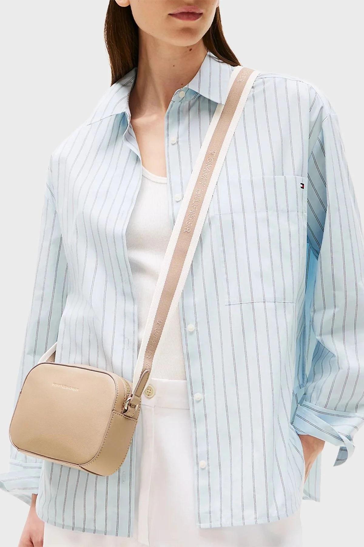 Tommy Hilfiger Logolu Ayarlanabilir Askılı Bayan Çanta AW0AW17450 AFE BEJ - 2