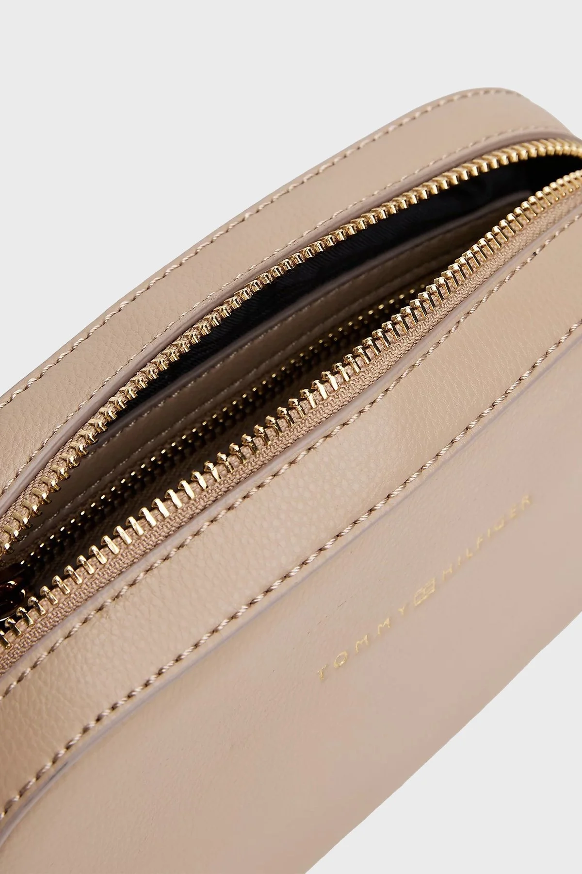 Tommy Hilfiger Logolu Ayarlanabilir Askılı Bayan Çanta AW0AW17450 AFE BEJ - 4