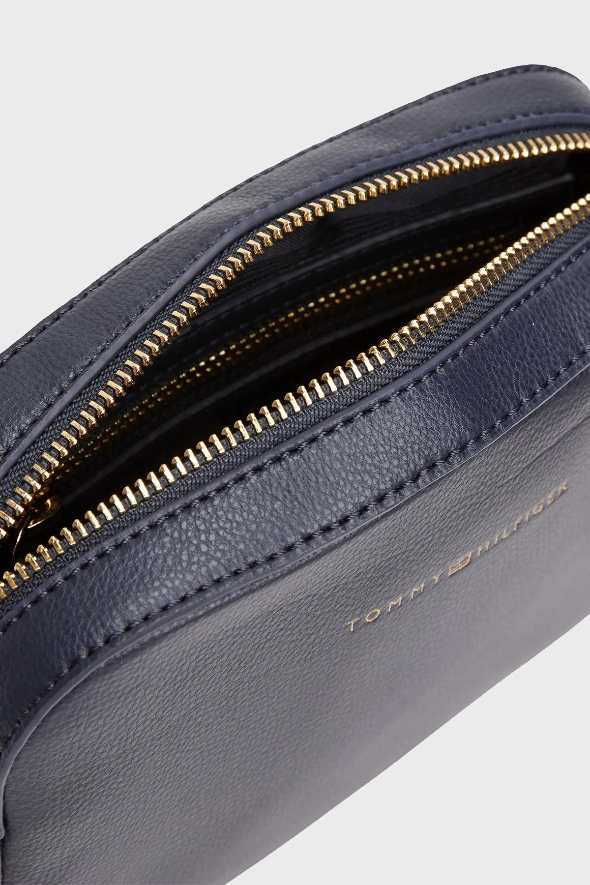 Tommy Hilfiger Logolu Ayarlanabilir Askılı Bayan Çanta AW0AW17450 DW6 LACİVERT - 4