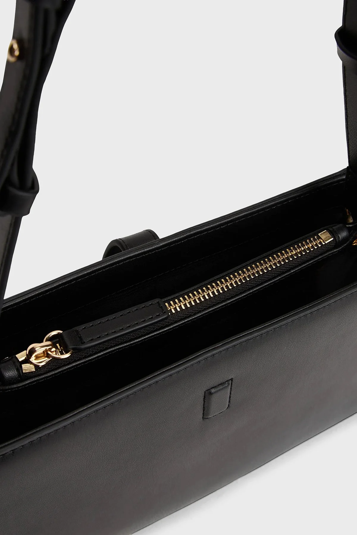 Tommy Hilfiger Logolu Ayarlanabilir Askılı Bayan Çanta AW0AW17718 BDS SİYAH - 5