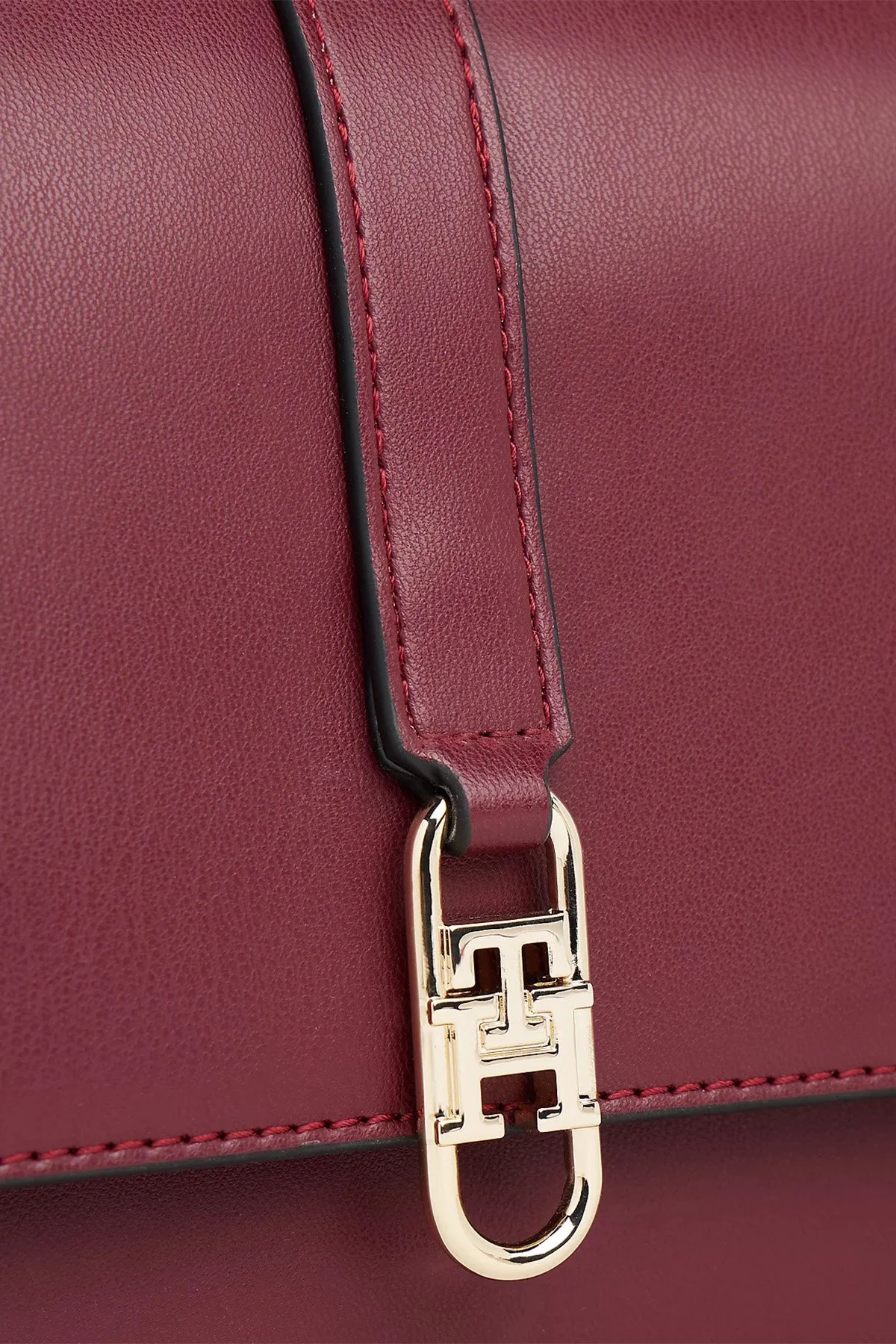 Tommy Hilfiger Logolu Ayarlanabilir Askılı Bayan Çanta AW0AW17723 VLP BORDO - 5