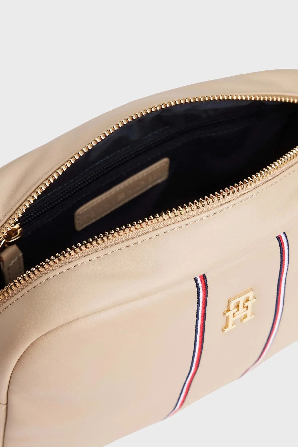 Tommy Hilfiger Logolu Ayarlanabilir Askılı Bayan Çanta AW0AW17997 0F4 BEJ - 4