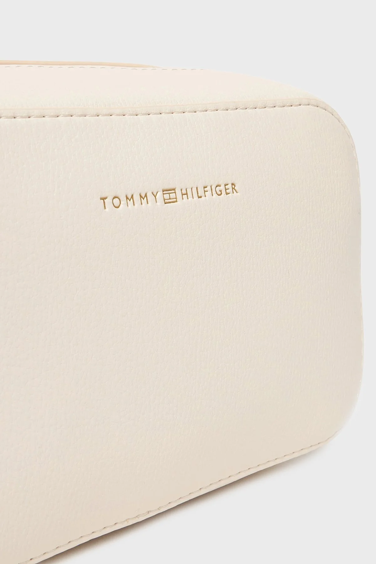 Tommy Hilfiger Logolu Ayarlanabilir Askılı Kadın Çanta AW0AW18115 AEO BEJ - 5