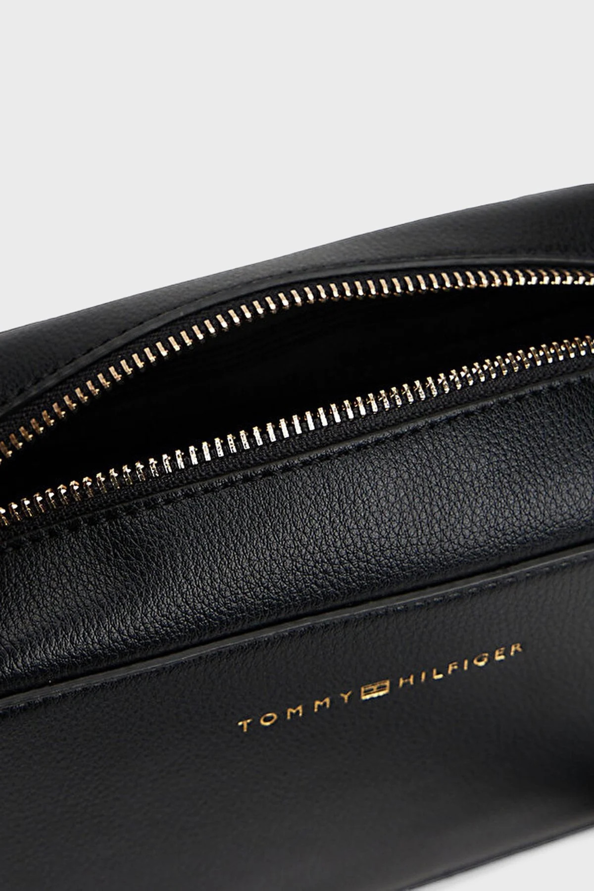 Tommy Hilfiger Logolu Ayarlanabilir Askılı Kadın Çanta AW0AW18115 BDS SİYAH - 3