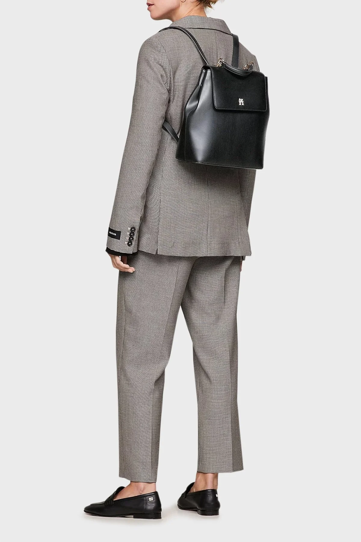 Tommy Hilfiger Logolu Ayarlanabilir Askılı Bayan Sırt Çantası AW0AW15722 BDS SİYAH - 2