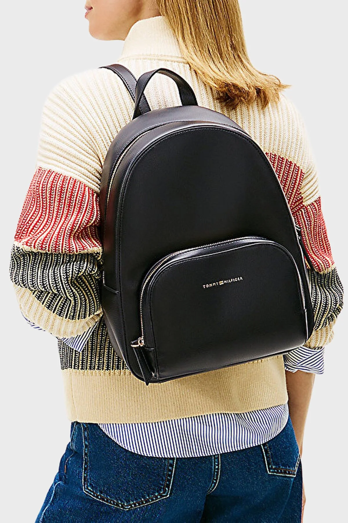 Tommy Hilfiger Logolu Ayarlanabilir Askılı Bayan Sırt Çantası AW0AW18118 BDS SİYAH - 2