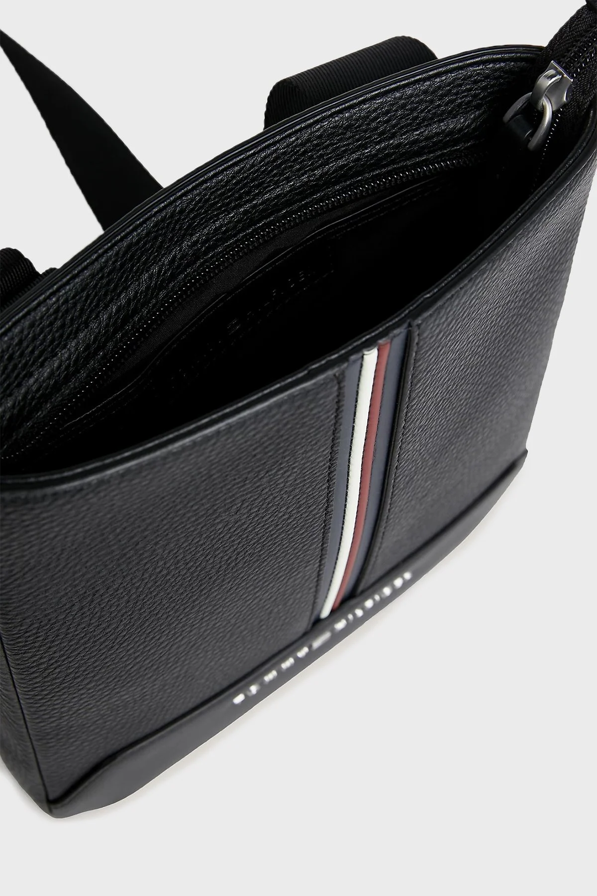 Tommy Hilfiger Logolu Ayarlanabilir Askılı Erkek Çanta AM0AM11833 BDS SİYAH - 5
