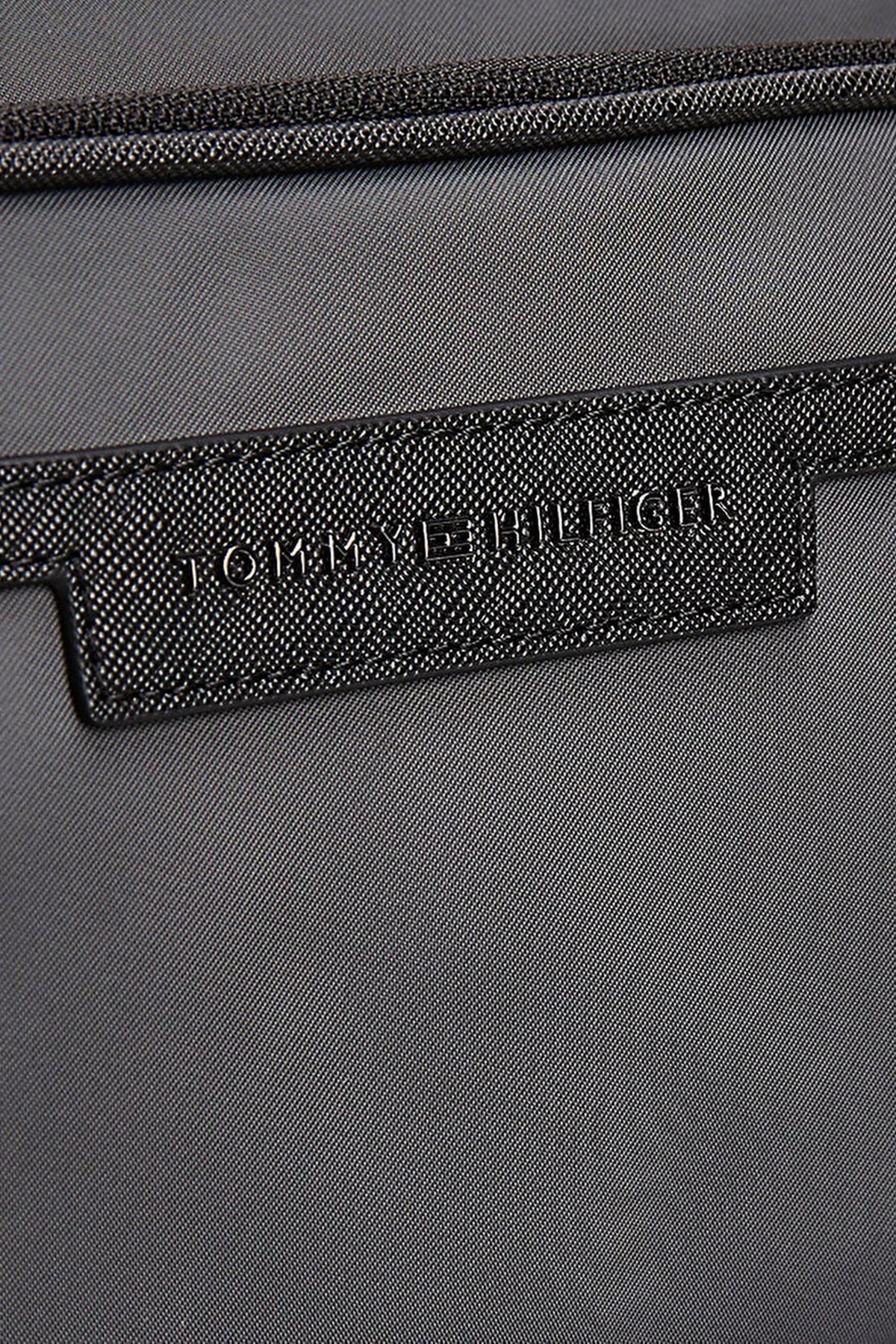 Tommy Hilfiger Logolu Ayarlanabilir Askılı Erkek Çanta AM0AM13468 PSM KOYU GRİ - 5