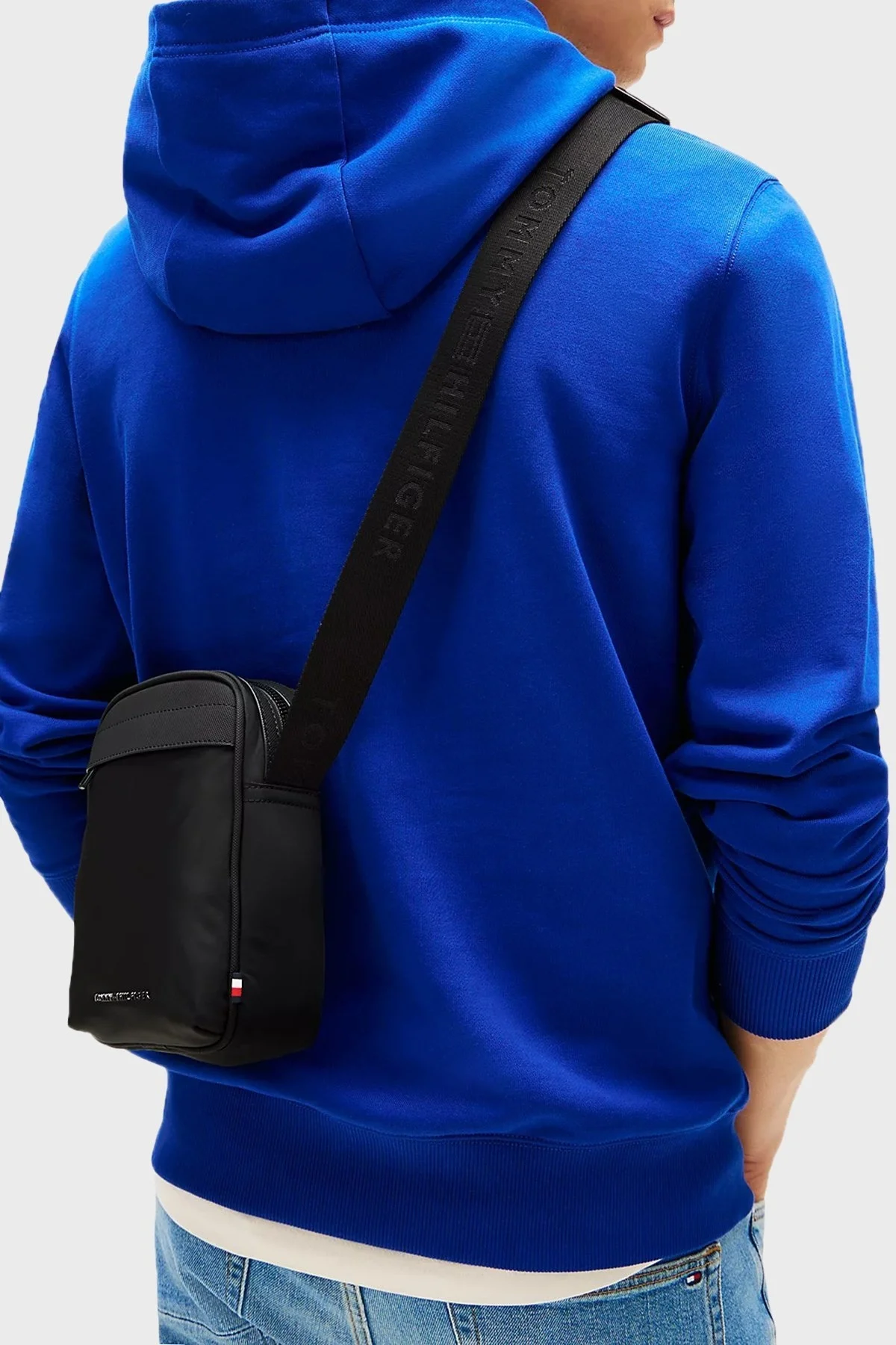 Tommy Hilfiger Logolu Ayarlanabilir Askılı Fermuarlı Erkek Çanta AM0AM13185 BDS SİYAH - 7