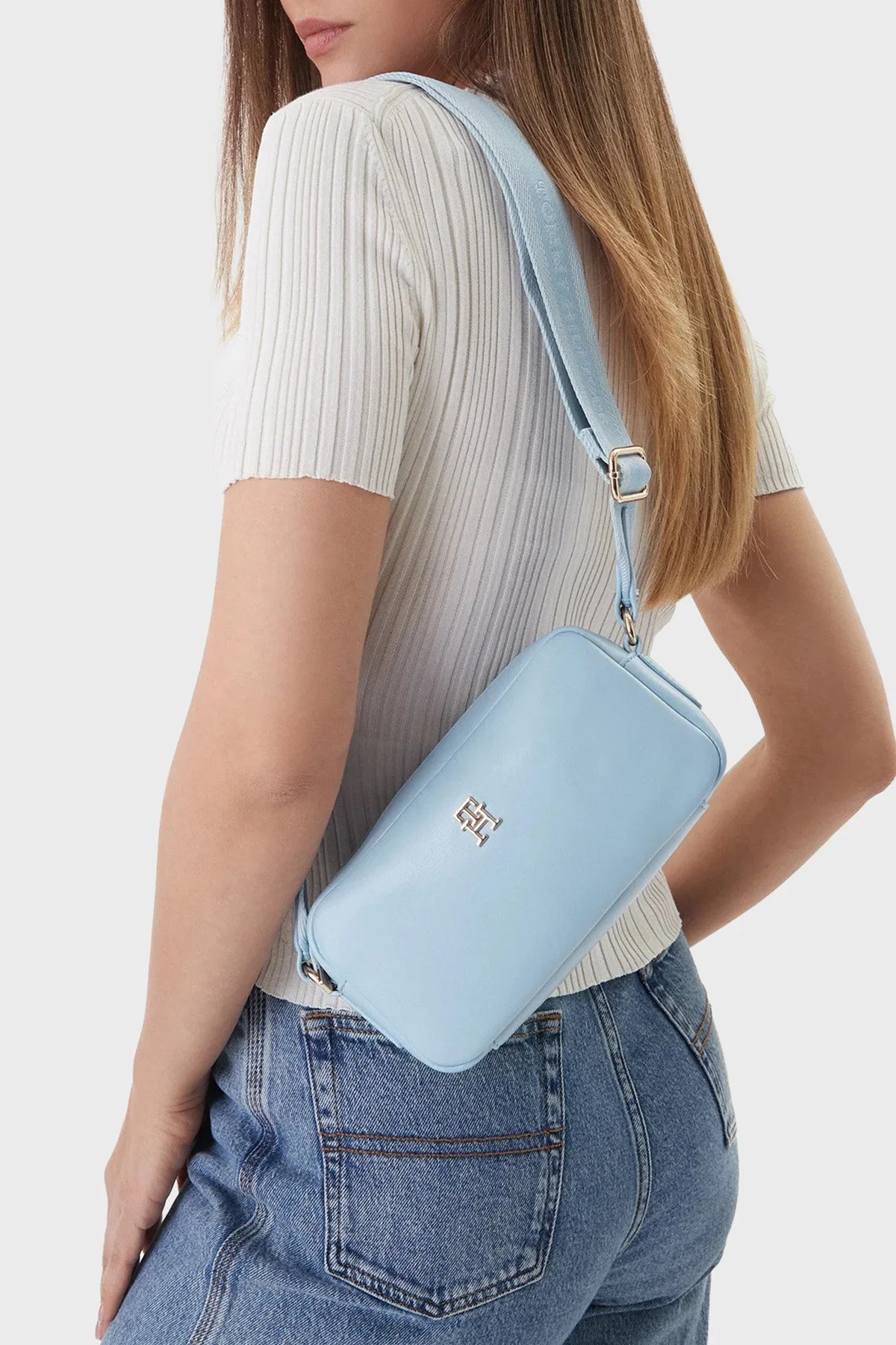 Tommy Hilfiger Logolu Ayarlanabilir Askılı Kadın Çanta AW0AW18370 C1Y MAVİ - 2