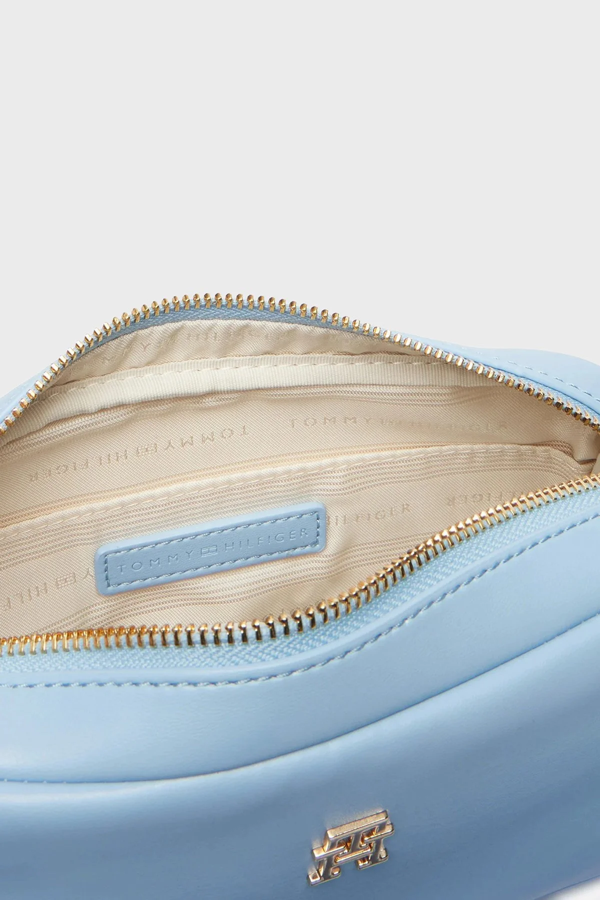 Tommy Hilfiger Logolu Ayarlanabilir Askılı Kadın Çanta AW0AW18370 C1Y MAVİ - 5