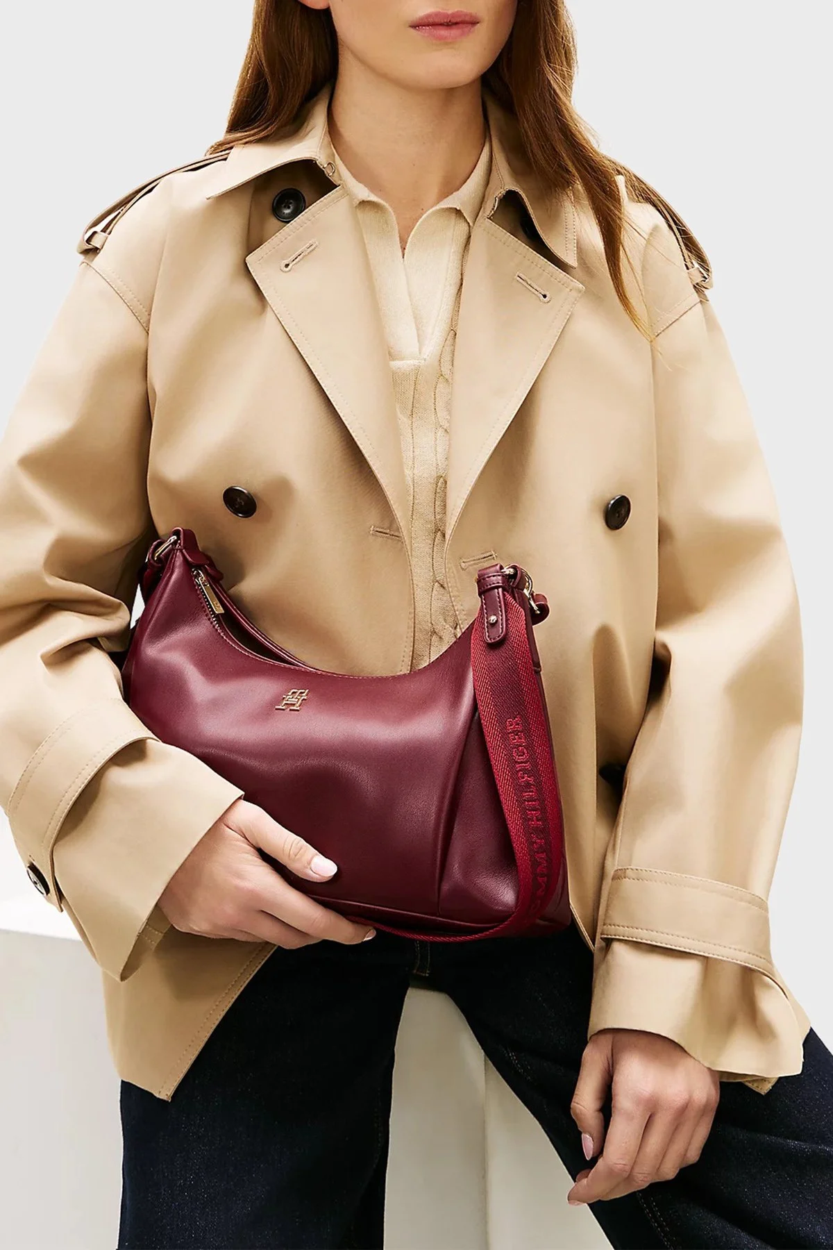 Tommy Hilfiger Logolu Ayarlanabilir Askılı Kadın Çanta AW0AW18373 GNE KAHVE - 2