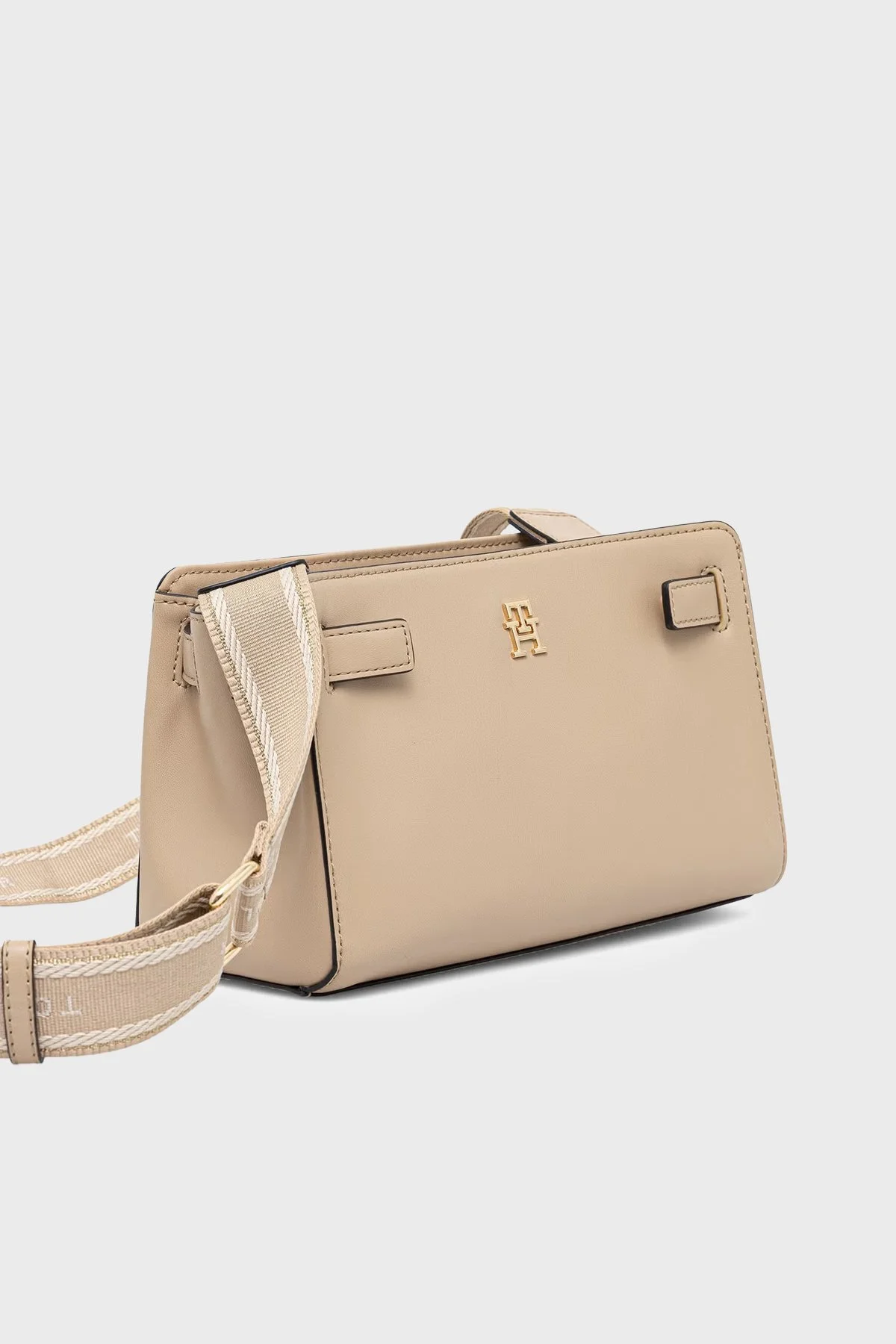Tommy Hilfiger Logolu Ayarlanabilir Askılı Kadın Çanta AW0AW19065 ACC Bej - 4