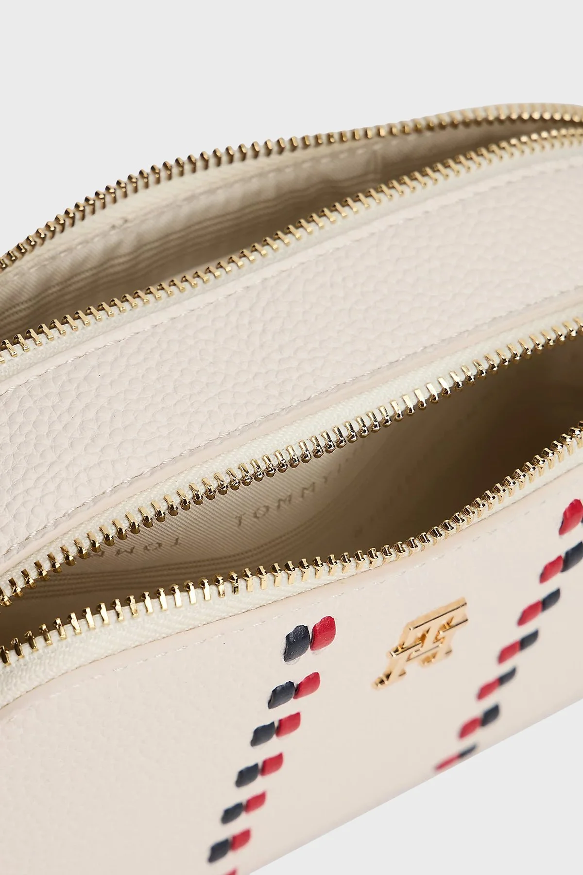 Tommy Hilfiger Logolu Ayarlanabilir Askılı Bayan Çanta AW0AW18153 AEO BEJ - 9