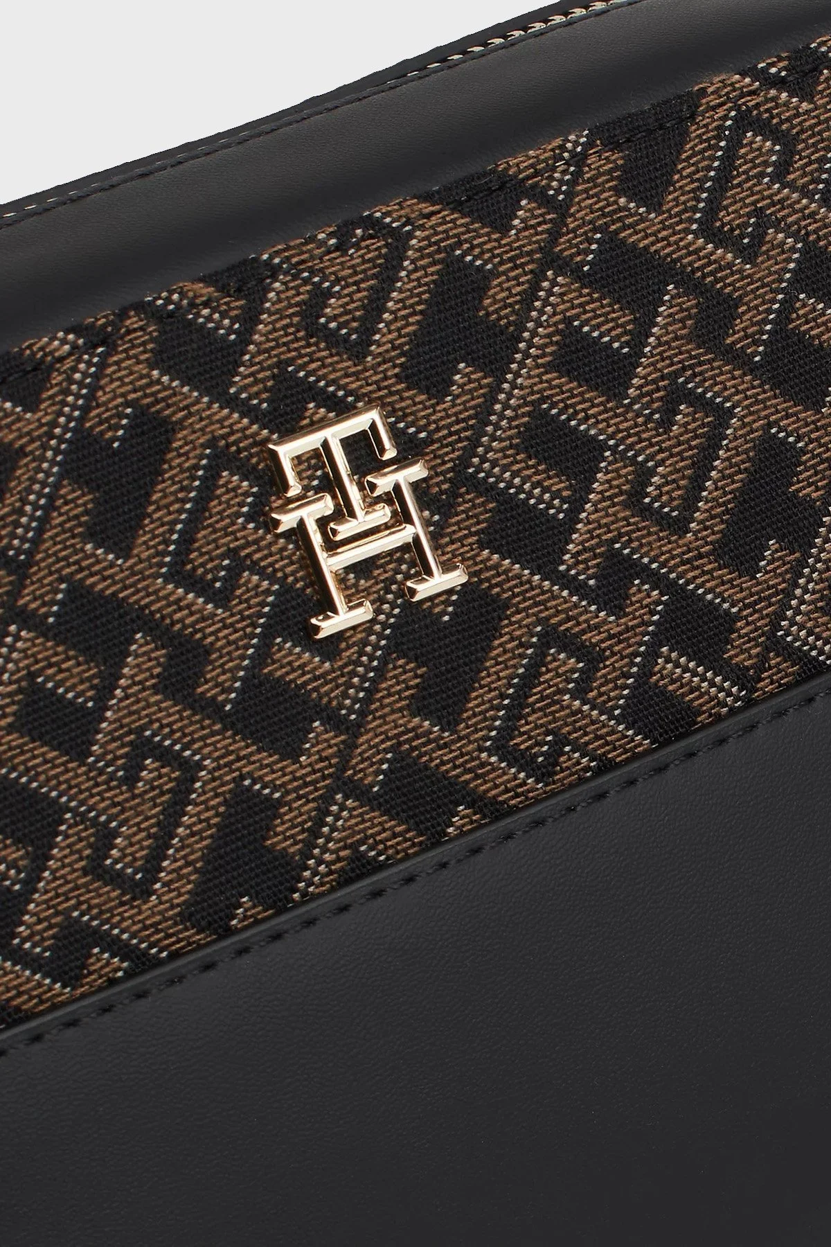 Tommy Hilfiger Logolu Ayarlanabilir Çapraz Askılı Bayan Çanta AW0AW17073 BDS SİYAH - 8