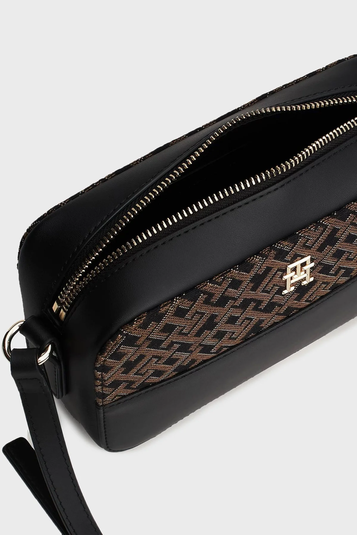 Tommy Hilfiger Logolu Ayarlanabilir Çapraz Askılı Bayan Çanta AW0AW17073 BDS SİYAH - 9