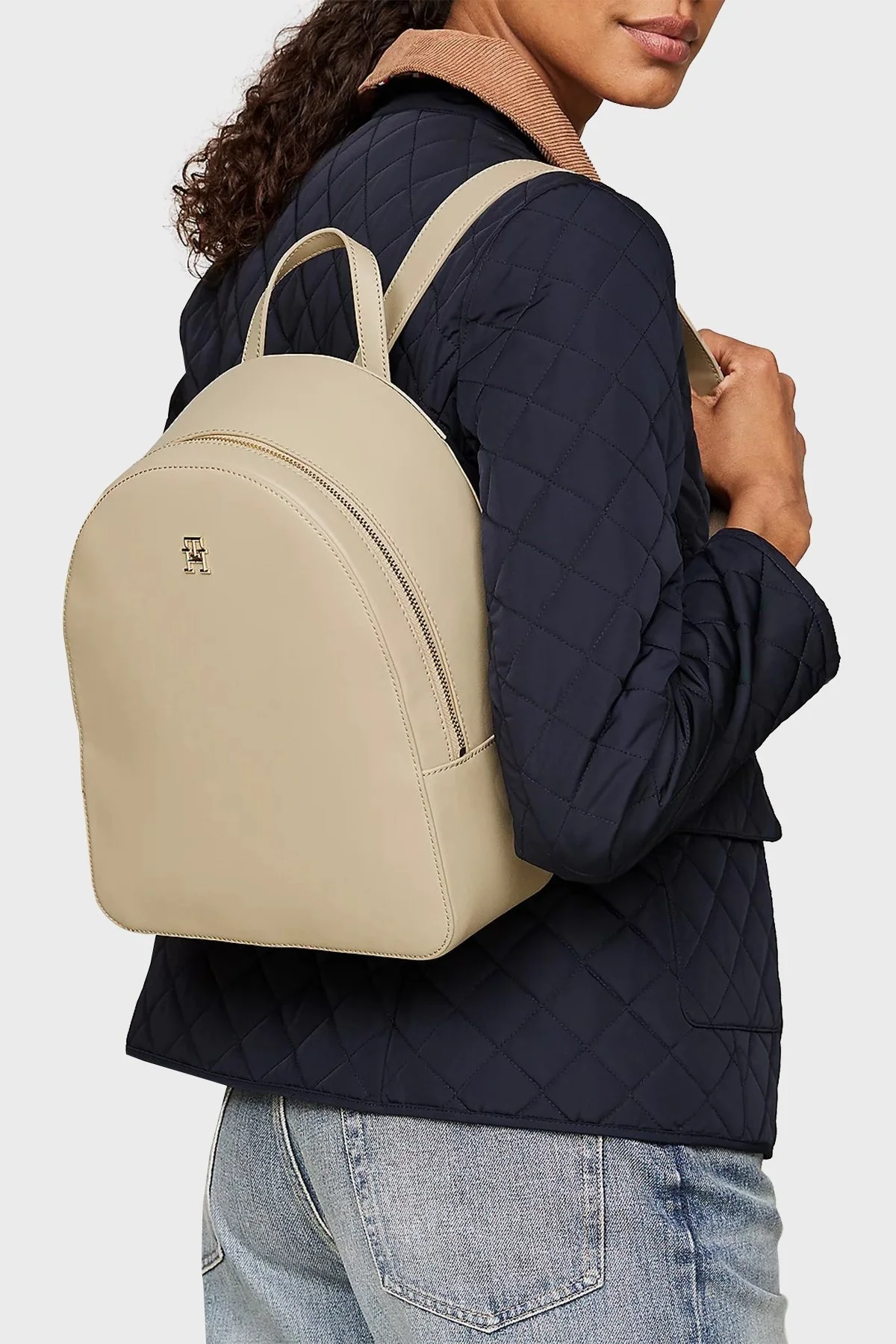 Tommy Hilfiger Logolu Ayarlanabilir Çift Omuz Askılı Bayan Sırt Çantası AW0AW16440 AEG BEJ - 2