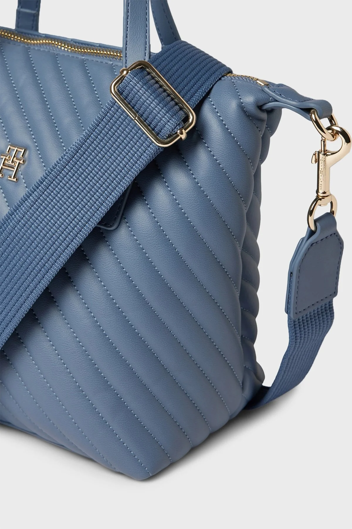 Tommy Hilfiger Logolu Ayarlanabilir Çıkarılabilir Çapraz Askılı Bayan Çanta AW0AW17012 C0Z MAVİ - 3