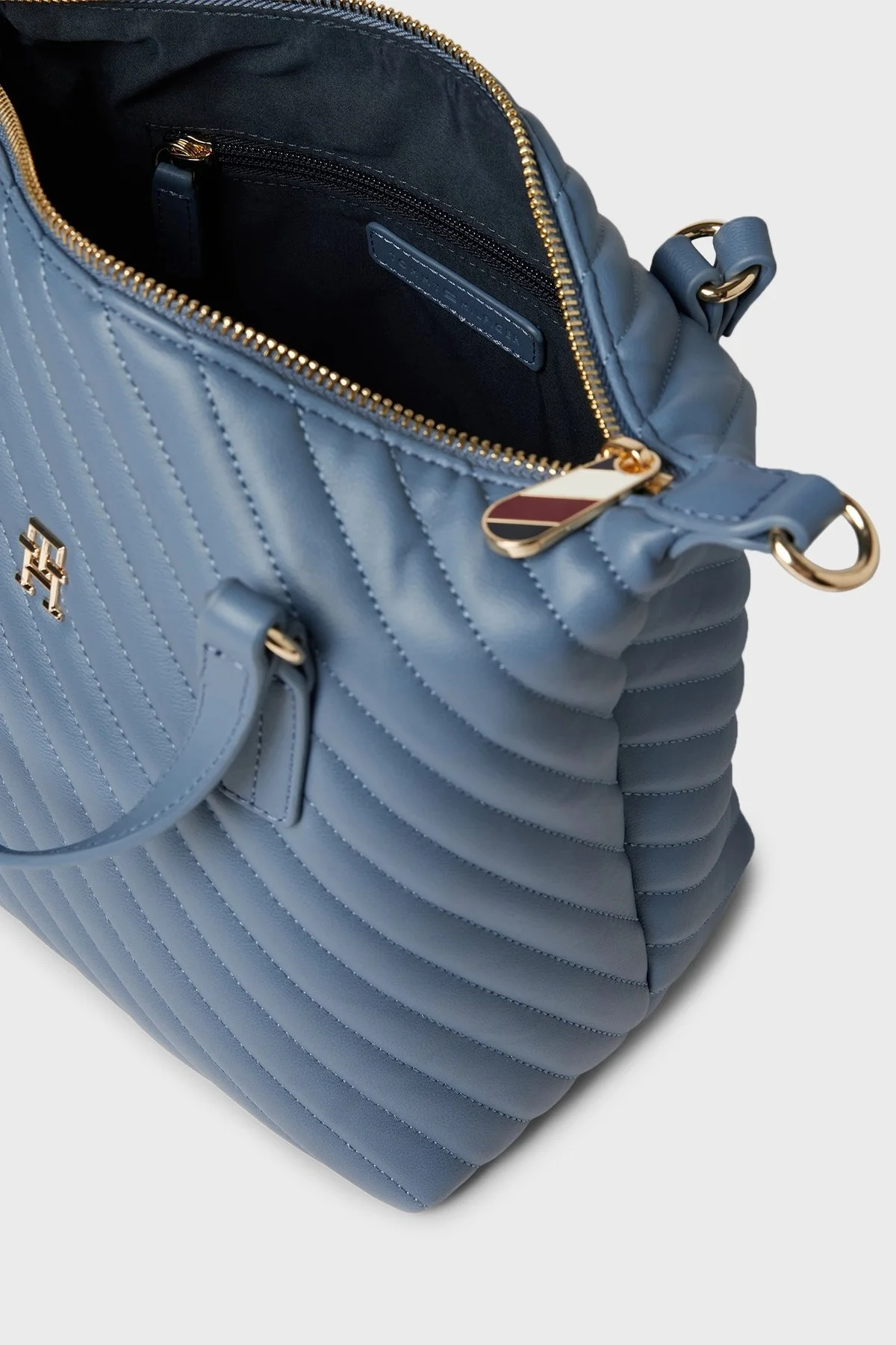 Tommy Hilfiger Logolu Ayarlanabilir Çıkarılabilir Çapraz Askılı Bayan Çanta AW0AW17012 C0Z MAVİ - 5