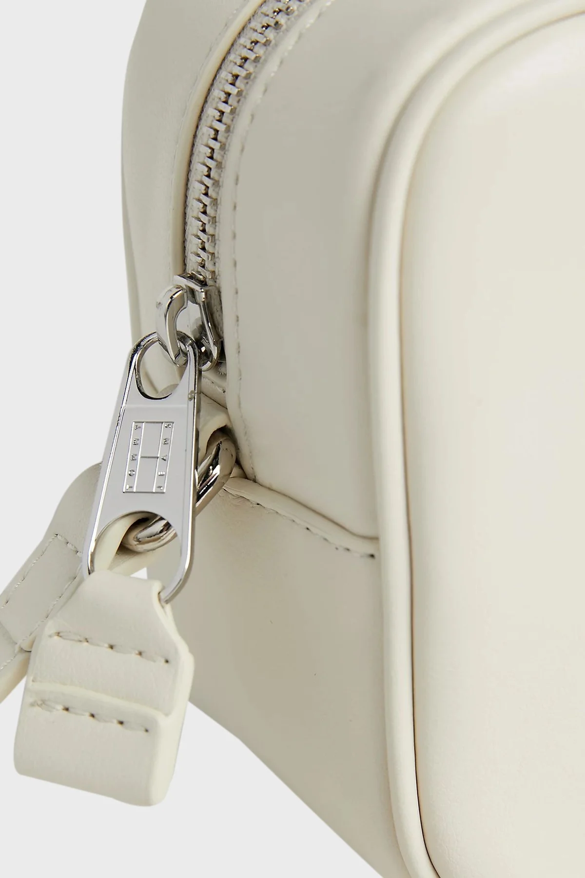 Tommy Hilfiger Logolu Ayarlanabilir Omuz Askılı Bayan Çanta AW0AW15828 ACG BEJ - 4
