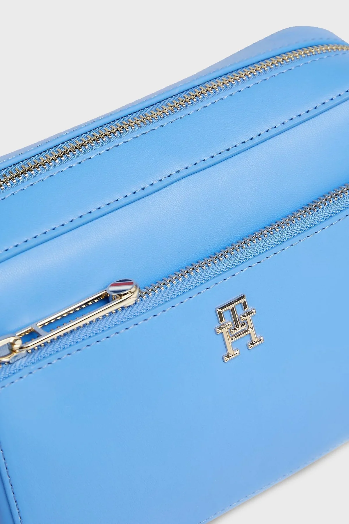 Tommy Hilfiger Logolu Ayarlanabilir Omuz Askılı Bayan Çanta AW0AW15991 C30 MAVİ - 4