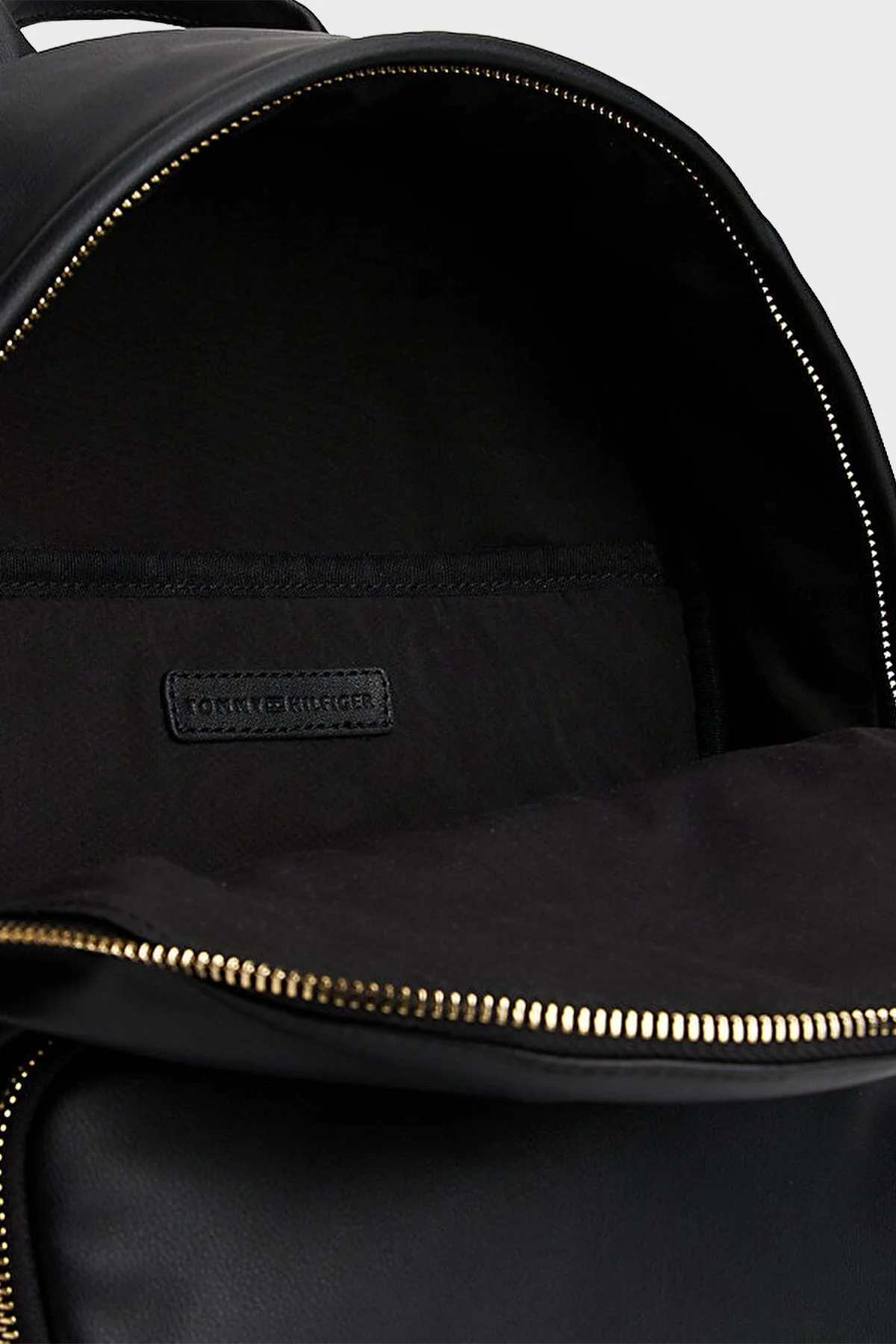 Tommy Hilfiger Logolu Ayarlanabilir Omuz Askılı Bayan Sırt Çantası AW0AW17652 BDS SİYAH - 4