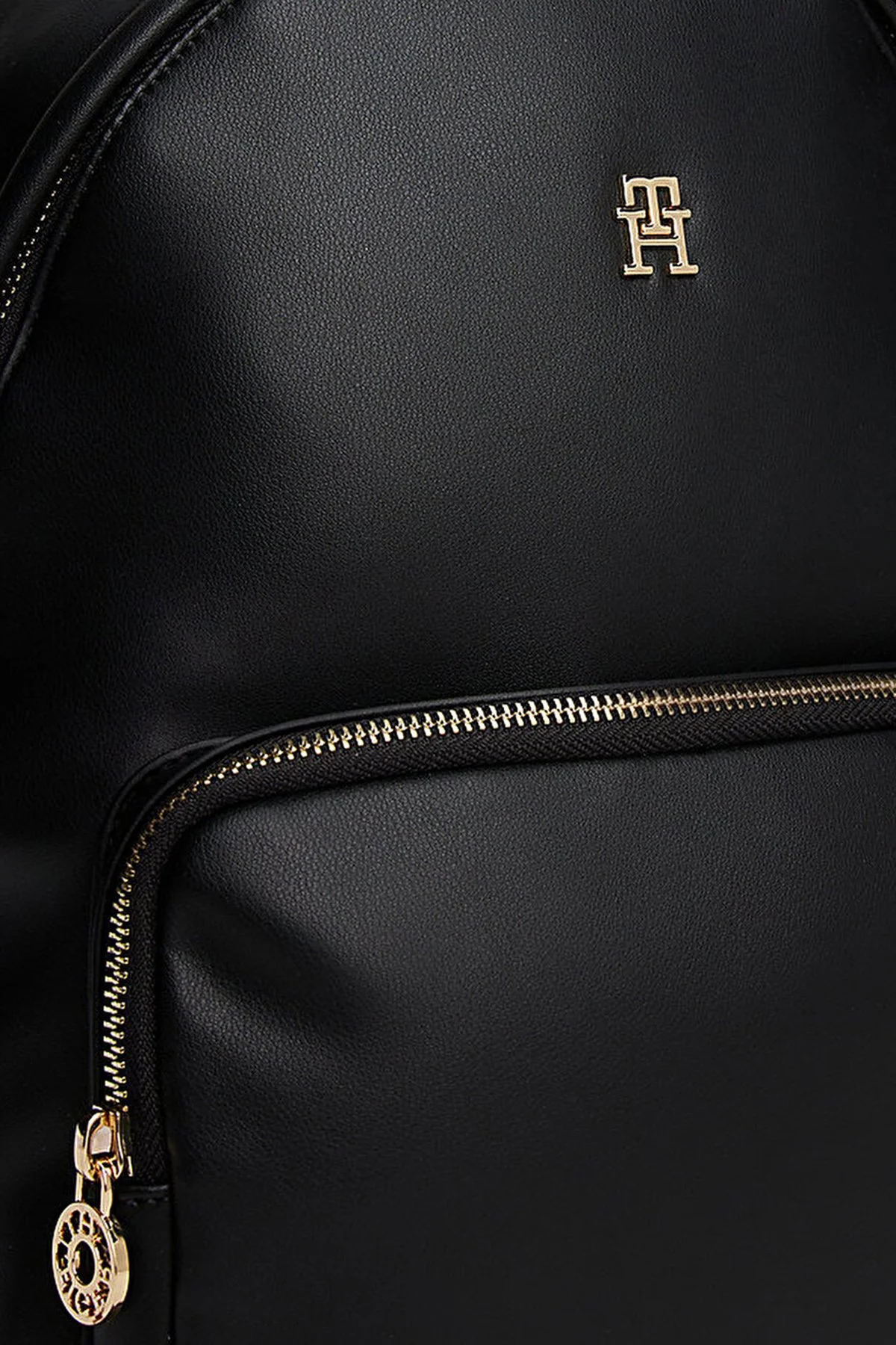 Tommy Hilfiger Logolu Ayarlanabilir Omuz Askılı Bayan Sırt Çantası AW0AW17652 BDS SİYAH - 5