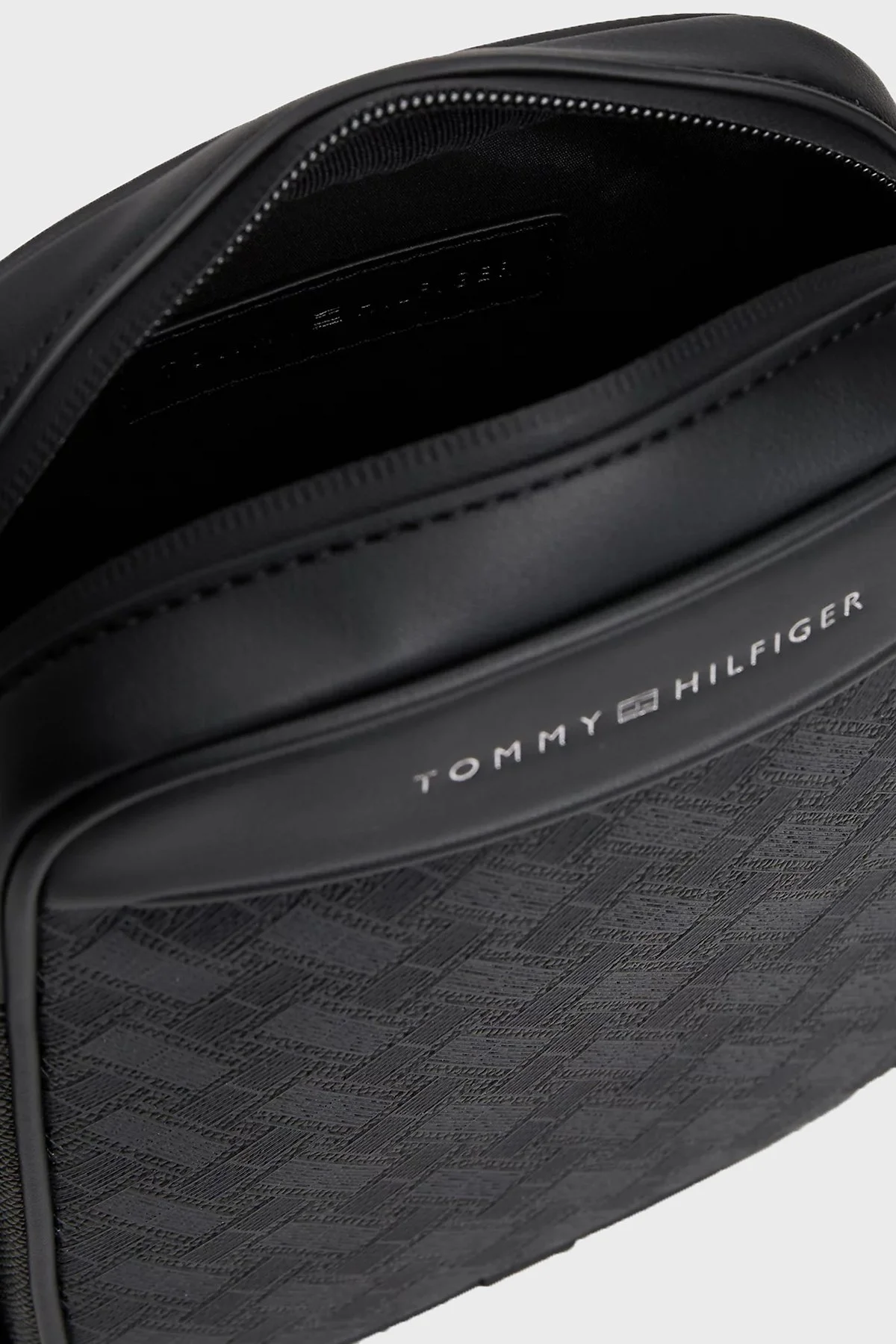 Tommy Hilfiger Logolu Ayarlanabilir Omuz Askılı Erkek Çanta AM0AM14844 BDS Siyah - 4