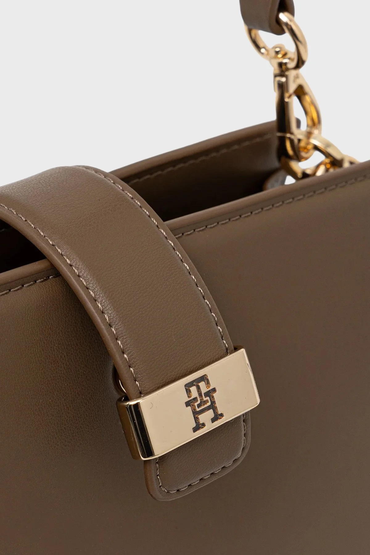 Tommy Hilfiger Logolu Ayarlanabilir ve Çıkarılabilir Askılı Kadın Çanta AW0AW18286 R07 VİZON - 4