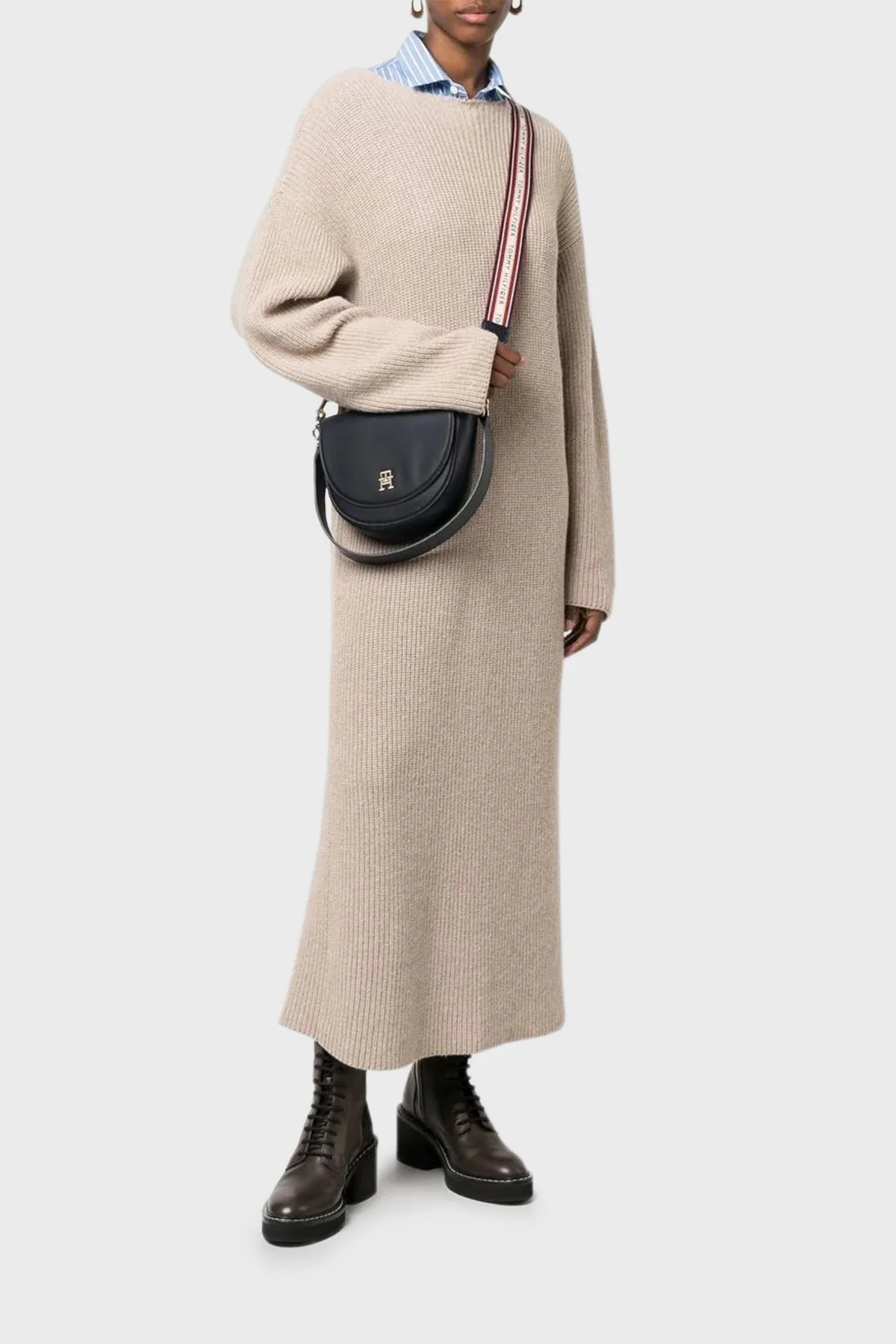 Tommy Hilfiger Logolu Ayarlanabilir ve Çıkarılabilir Uzatma Askılı Bayan Çanta AW0AW14167 DW6 SİYAH - 2