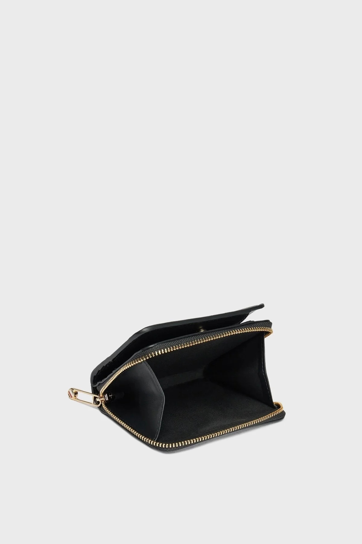 Tommy Hilfiger Logolu Bayan Cüzdan AW0AW16917 BDS SİYAH - 4