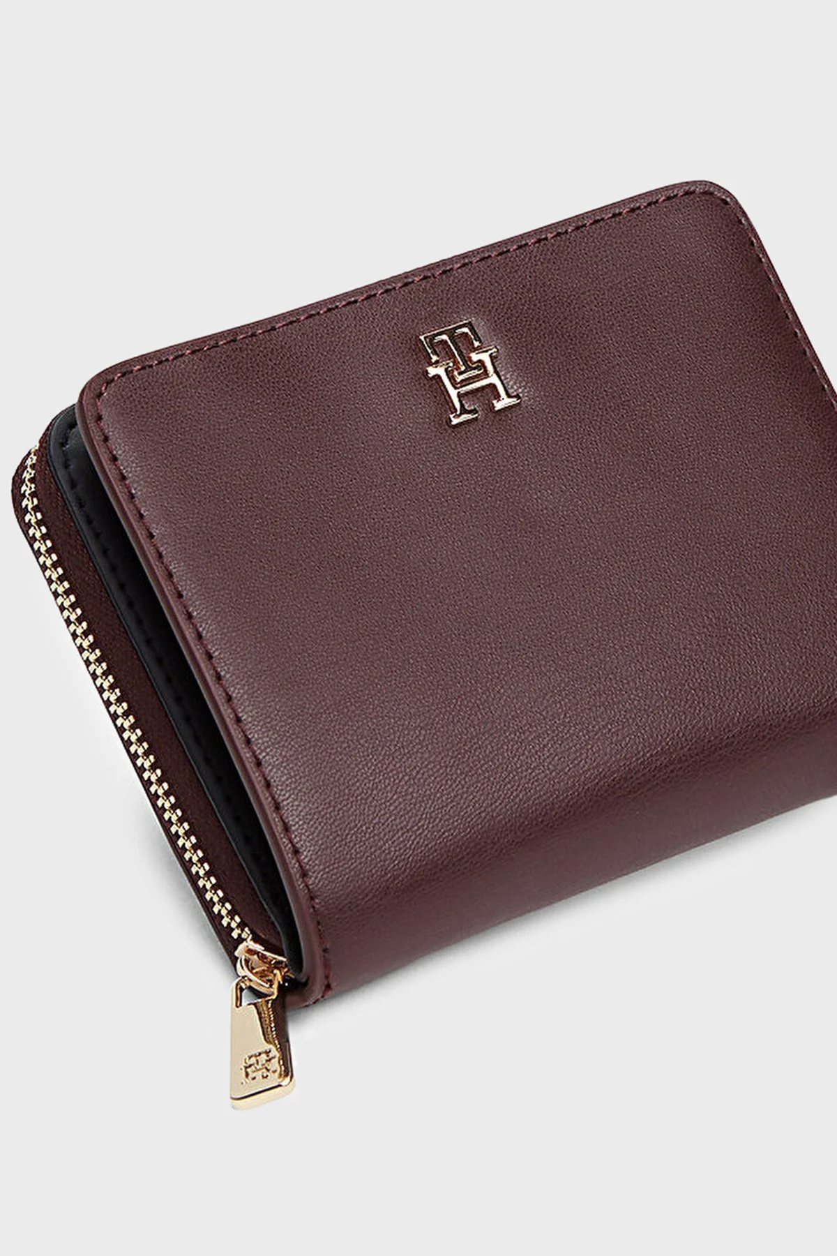 Tommy Hilfiger Logolu Bayan Cüzdan AW0AW17742 XI8 KIRMIZI - 4