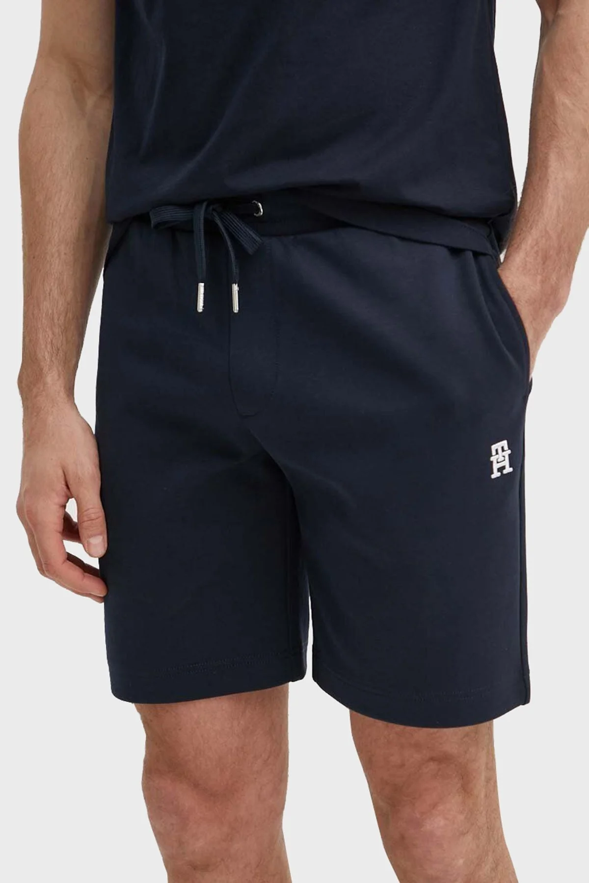 Tommy Hilfiger Logolu Belden Bağlamalı Cepli Erkek Short MW0MW34401 DW5 LACİVERT - 1