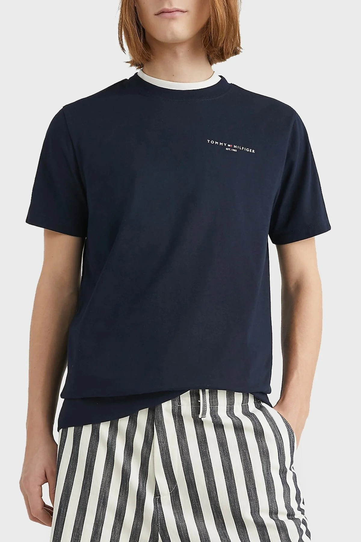 Tommy Hilfiger Logolu Bisiklet Yaka % 100 Pamuk Regular Fit Erkek T Shirt MW0MW30050 DW5 LACİVERT - 1