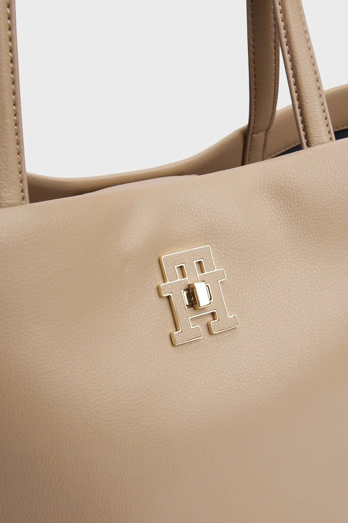 Tommy Hilfiger Logolu Çift Tutma Saplı Tote Bayan Çanta AW0AW17528 AFE BEJ - 5