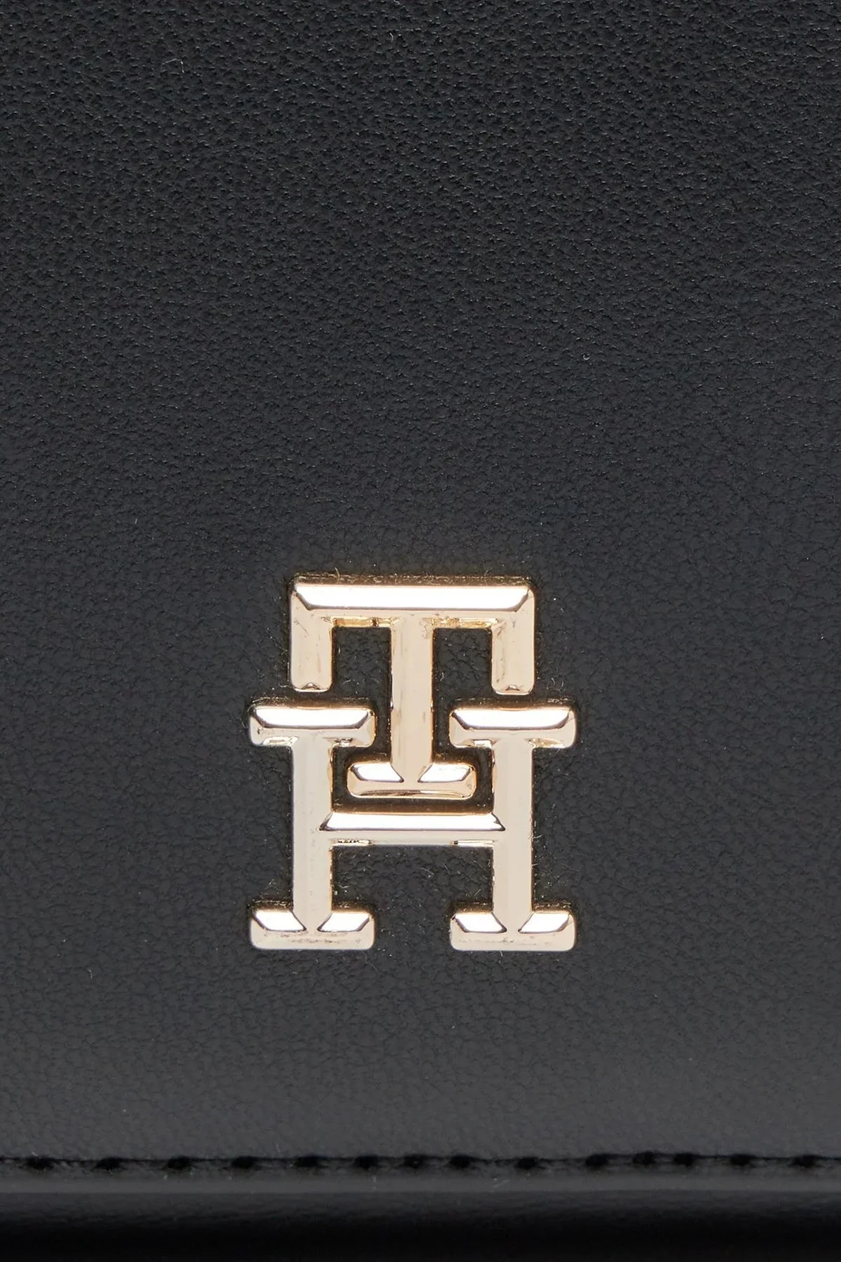 Tommy Hilfiger Logolu Çıkarılabilir Askılı Bayan Çanta AW0AW15689 BDS SİYAH - 2