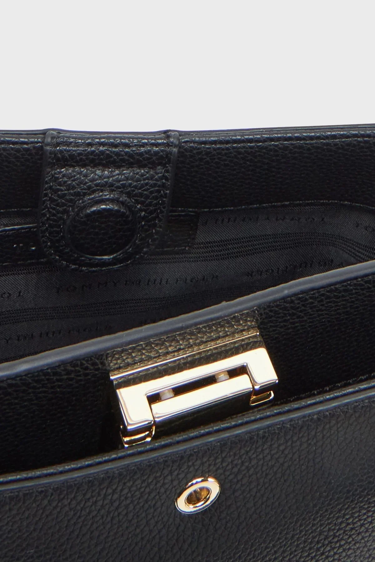 Tommy Hilfiger Logolu Çıkarılabilir Askılı Bayan Çanta AW0AW17190 BDS SİYAH - 4