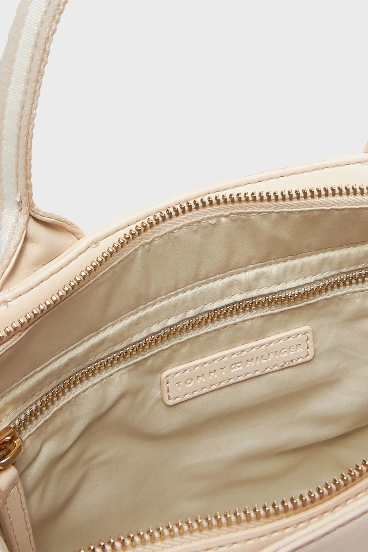 Tommy Hilfiger Logolu Çıkarılabilir Askılı Bayan Çanta AW0AW17201 AA8 BEJ - 9