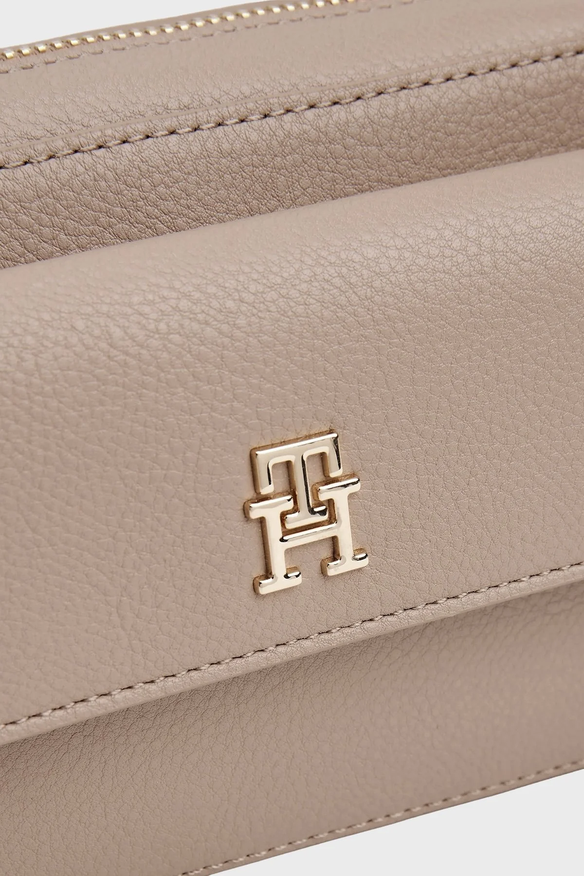 Tommy Hilfiger Logolu Çıkarılabilir Askılı Bayan Çanta AW0AW17455 AFE BEJ - 5