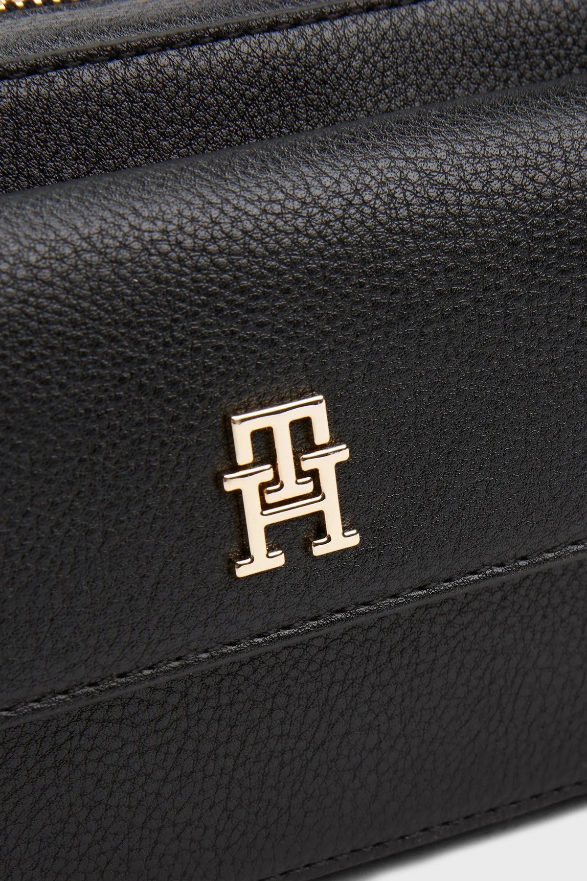 Tommy Hilfiger Logolu Çıkarılabilir Askılı Bayan Çanta AW0AW17455 BDS SİYAH - 4