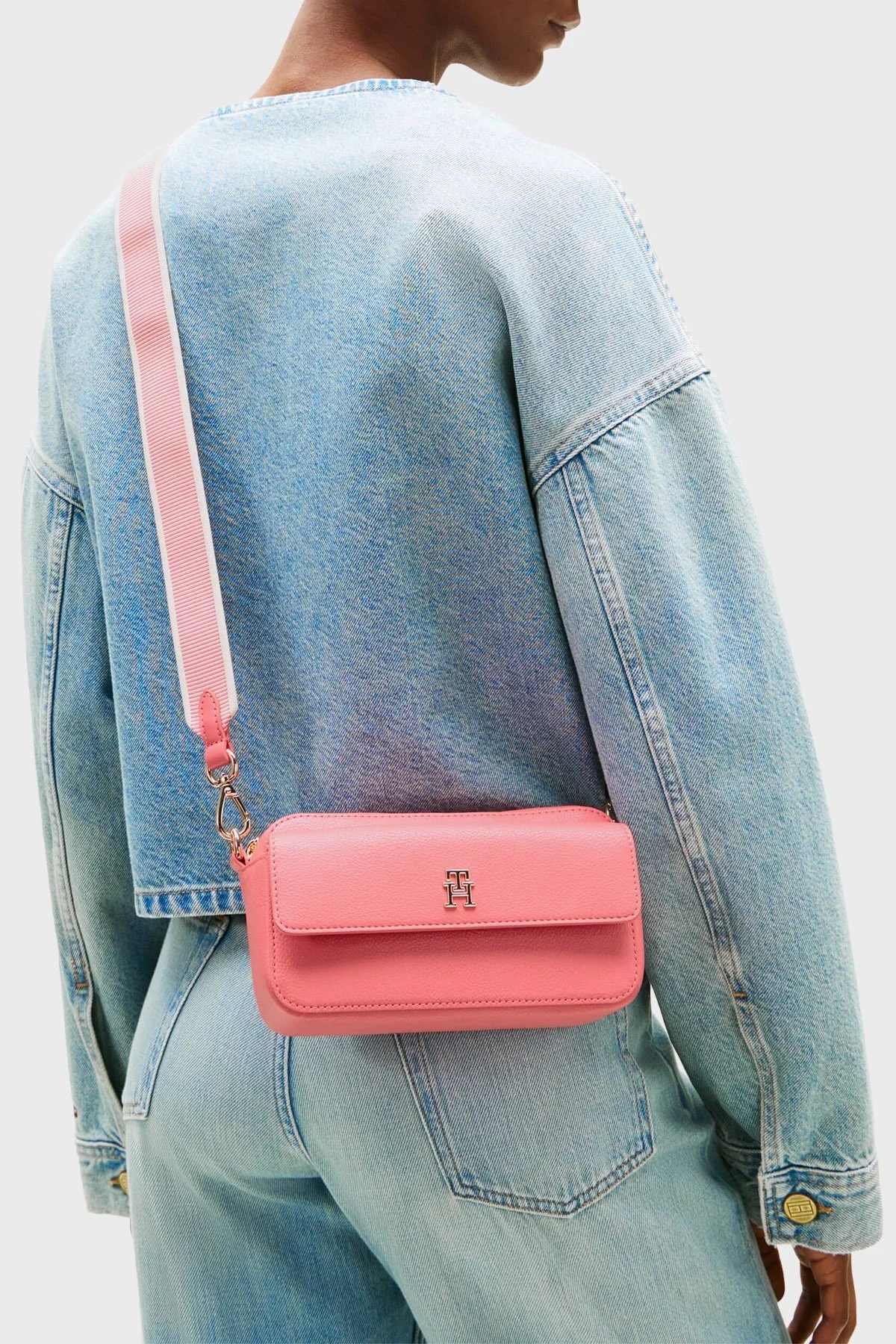 Tommy Hilfiger Logolu Çıkarılabilir Askılı Bayan Çanta AW0AW17455 TJH PEMBE - 2