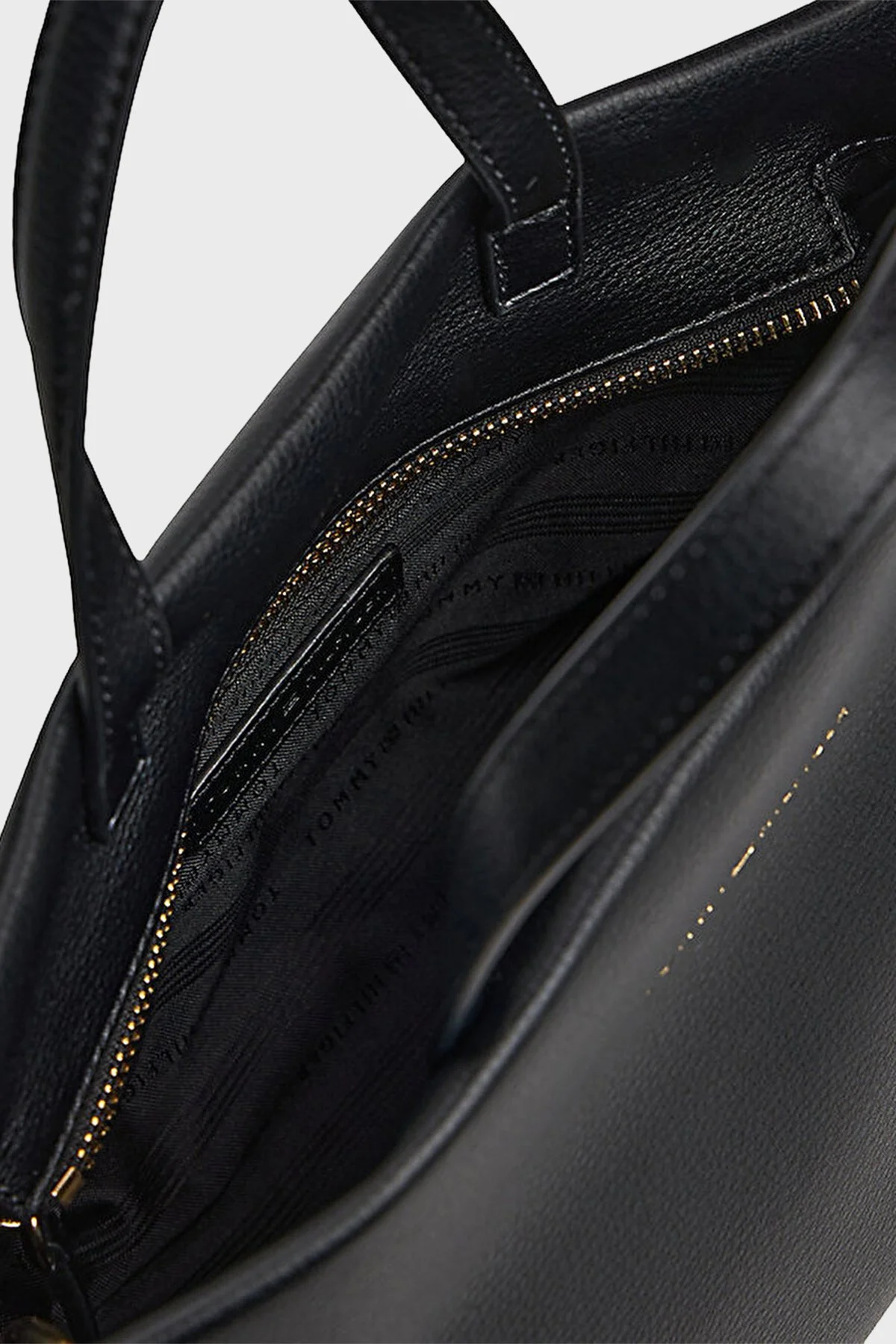 Tommy Hilfiger Logolu Çıkarılabilir Askılı Bayan Çanta AW0AW17694 BDS SİYAH - 4