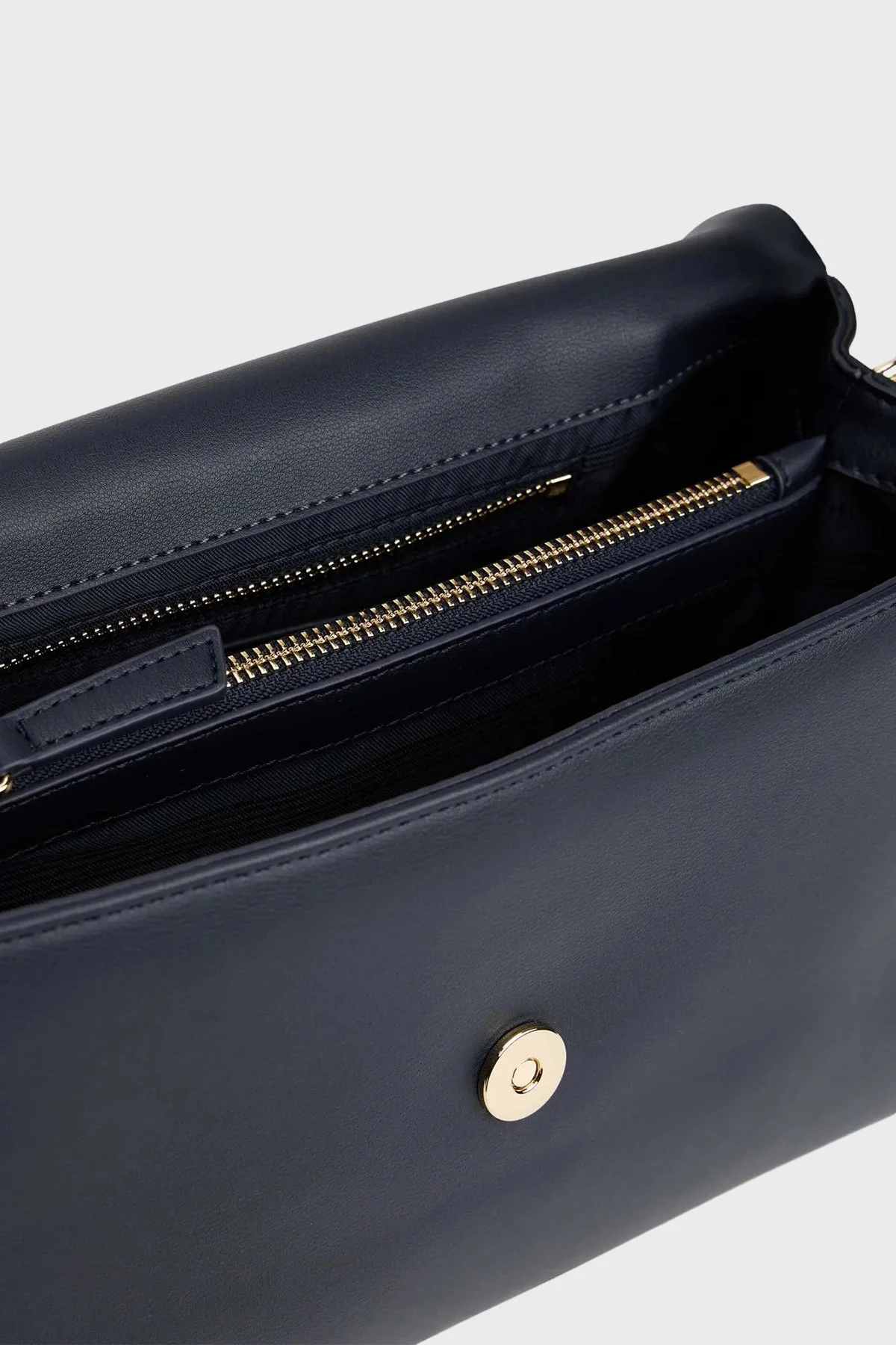 Tommy Hilfiger Logolu Çıkarılabilir Askılı Bayan Çanta AW0AW17695 DW6 LACİVERT - 4