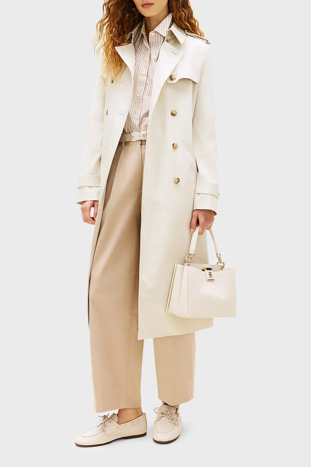 Tommy Hilfiger Logolu Çıkarılabilir Askılı Kadın Çanta AW0AW17191 AEO BEJ - 2