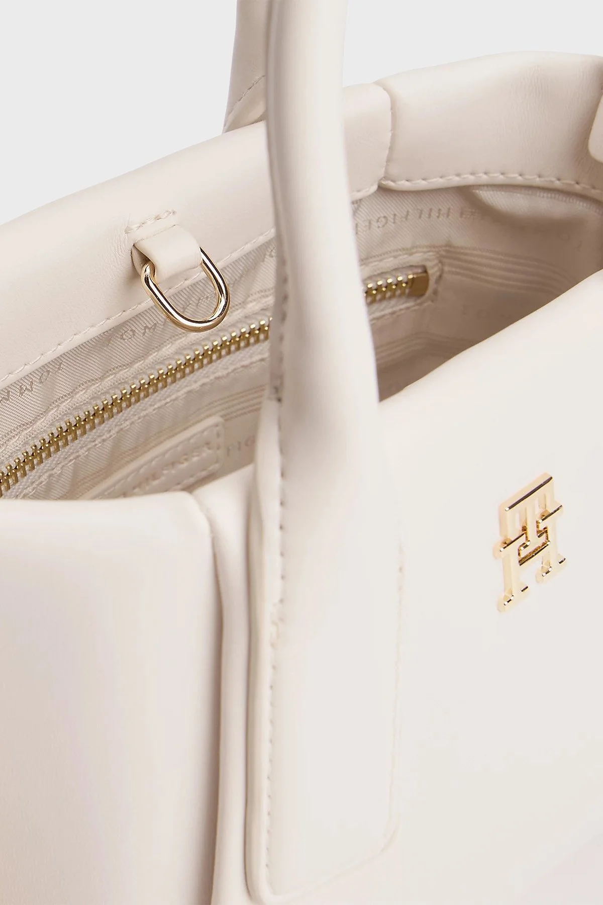 Tommy Hilfiger Logolu Çıkarılabilir Askılı Kadın Çanta AW0AW18371 AEO BEJ - 4