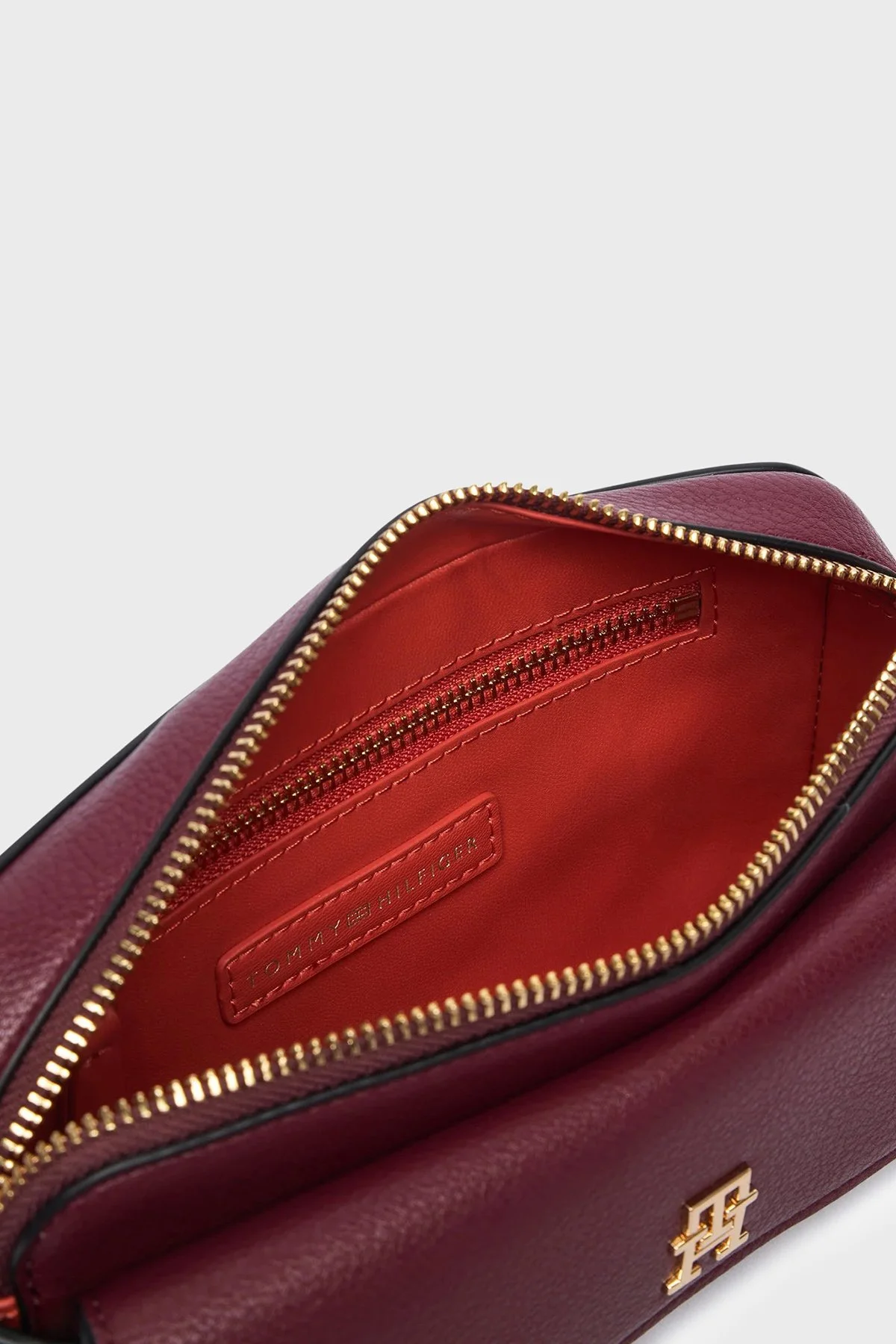 Tommy Hilfiger Logolu Çıkarılabilir Askılı Kadın Çanta AW0AW18721 GNE Bordo - 5
